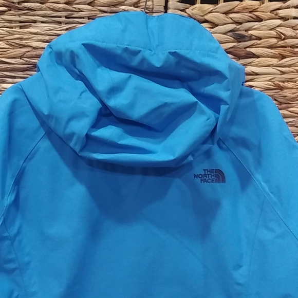 The North Face plus size rain jacket - Picture 10 of 12